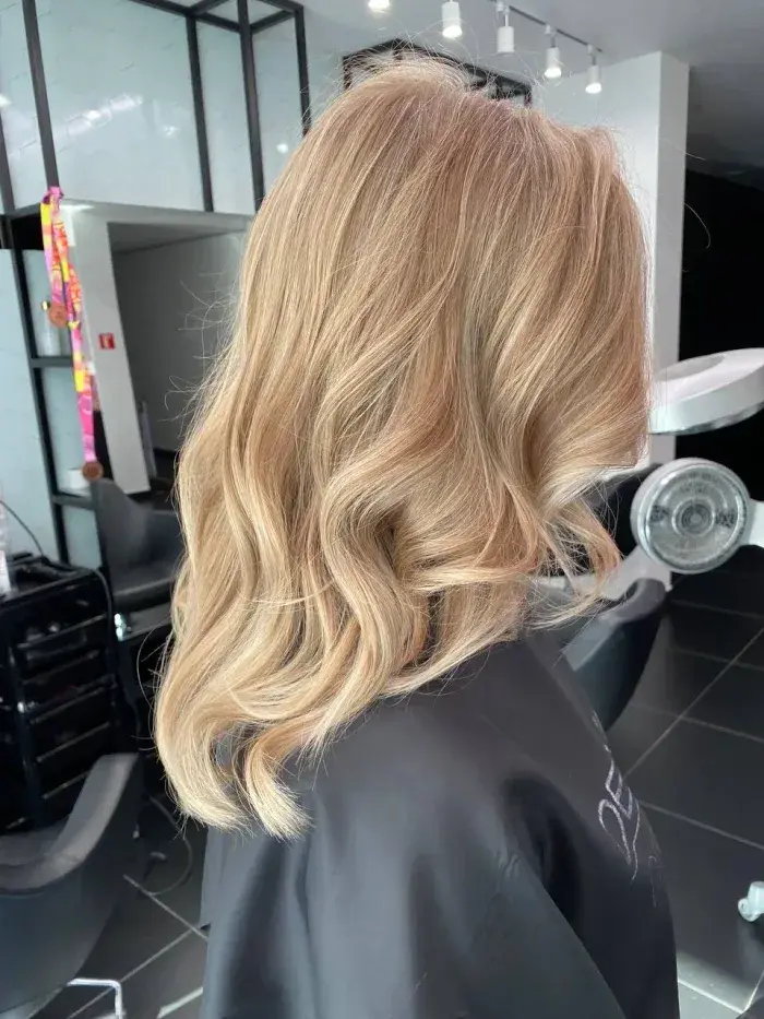 Жіноча стрижка та вечірні зачіски — Oksi Hairlux Київ Печерськ